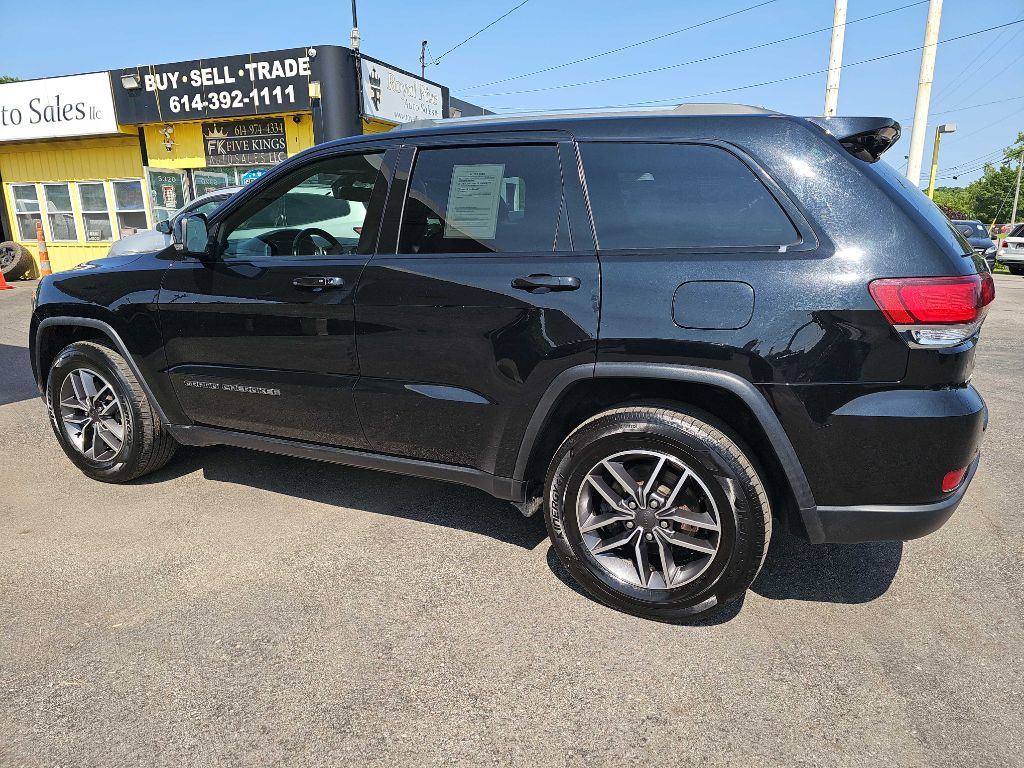 Photo 16 of this JEEP GRAND CHEROKEE