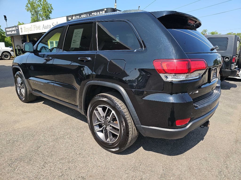Photo 17 of this JEEP GRAND CHEROKEE