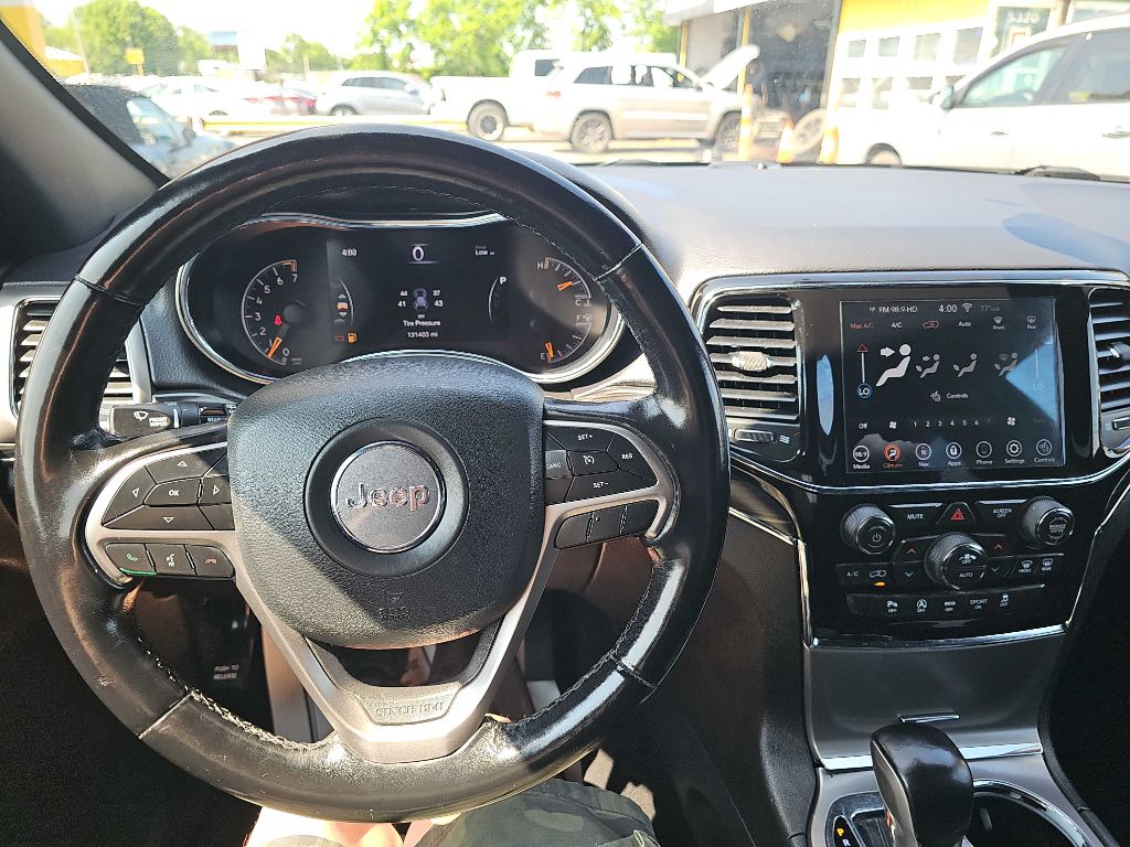 Photo 28 of this JEEP GRAND CHEROKEE