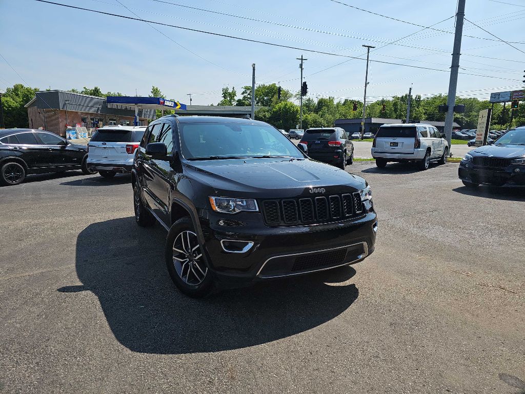 Photo 2 of this JEEP GRAND CHEROKEE