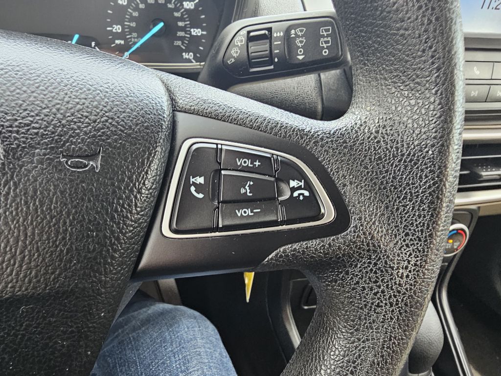 Photo 25 of this FORD ECOSPORT