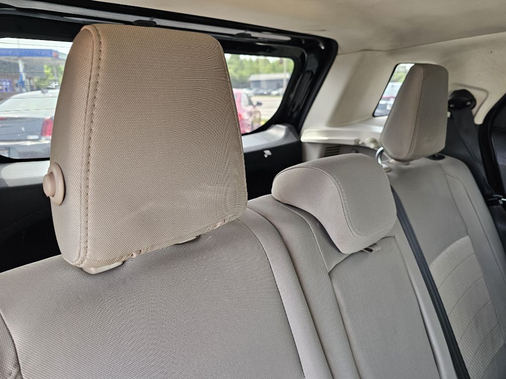 Photo 34 of this FORD ECOSPORT