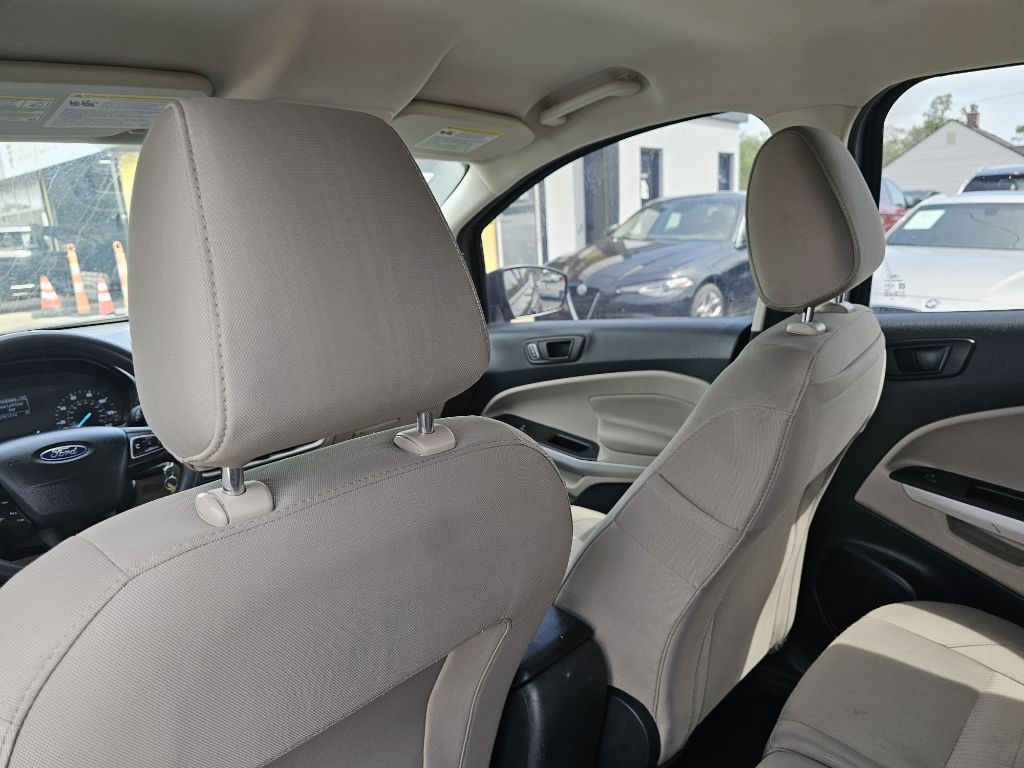 Photo 29 of this FORD ECOSPORT