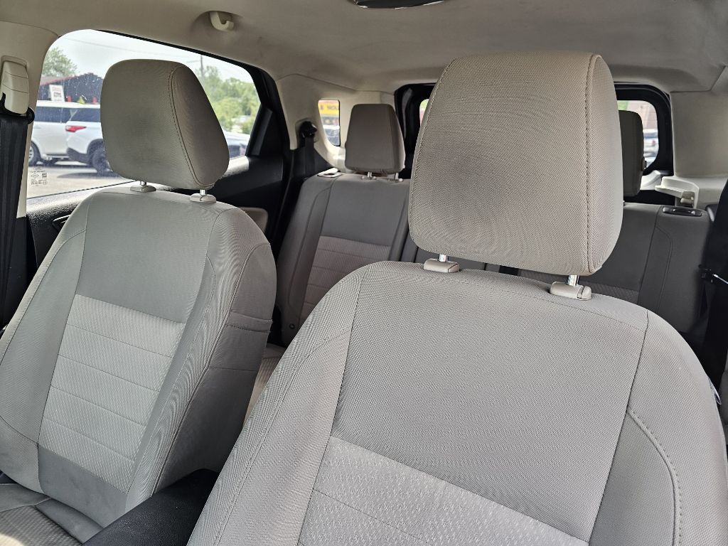 Photo 19 of this FORD ECOSPORT