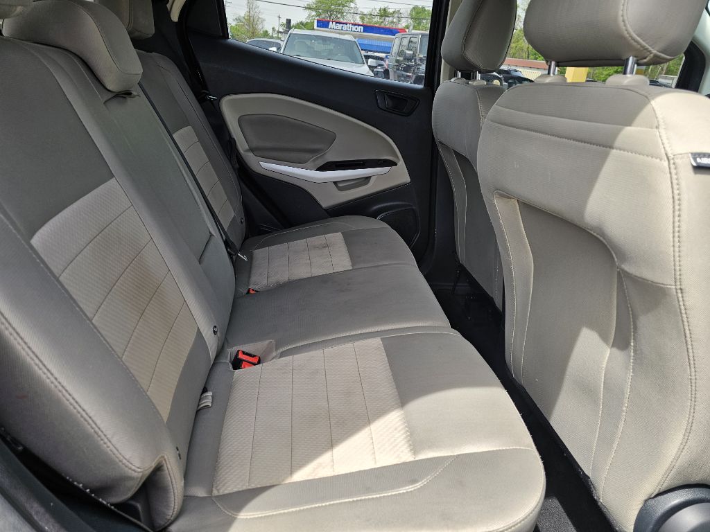 Photo 32 of this FORD ECOSPORT