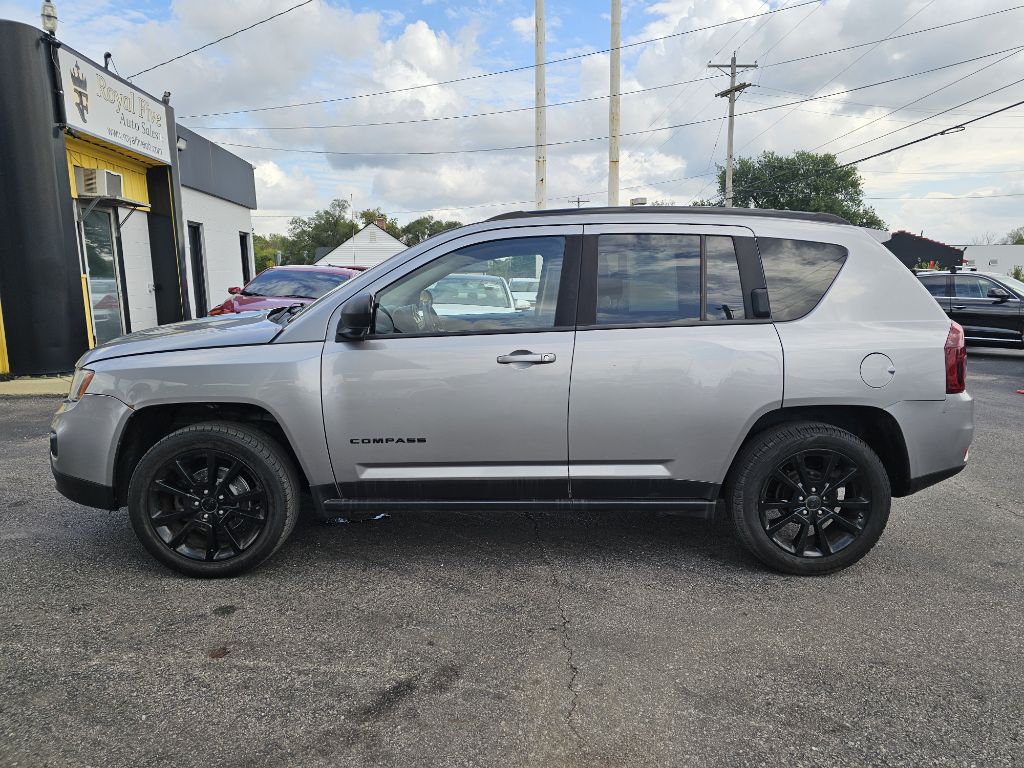 Photo 12 of this JEEP COMPASS