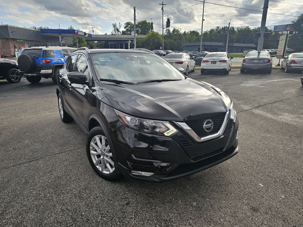 Photo 5 of this NISSAN ROGUE SPORT SV