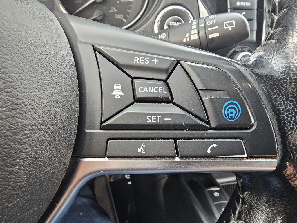 Photo 30 of this NISSAN ROGUE SPORT SV