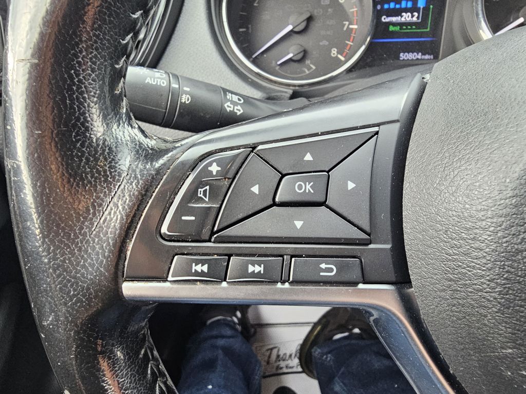 Photo 28 of this NISSAN ROGUE SPORT SV