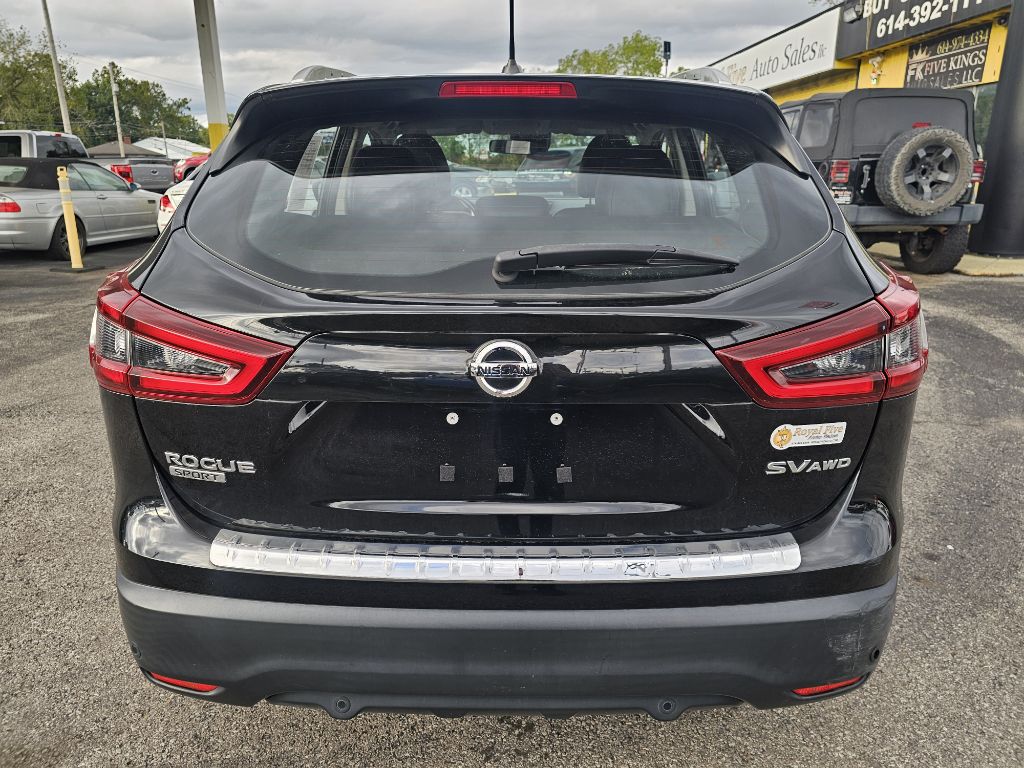 Photo 15 of this NISSAN ROGUE SPORT SV