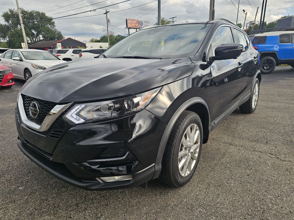 Photo 11 of this NISSAN ROGUE SPORT SV