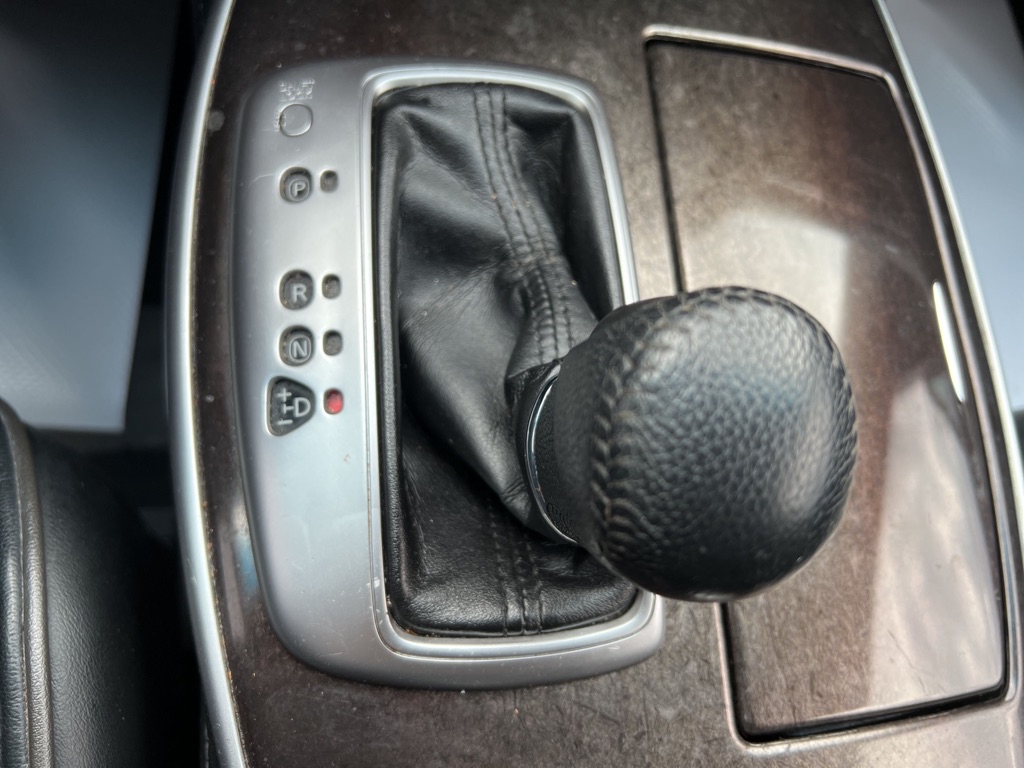Photo 42 of this INFINITI QX60 AWD