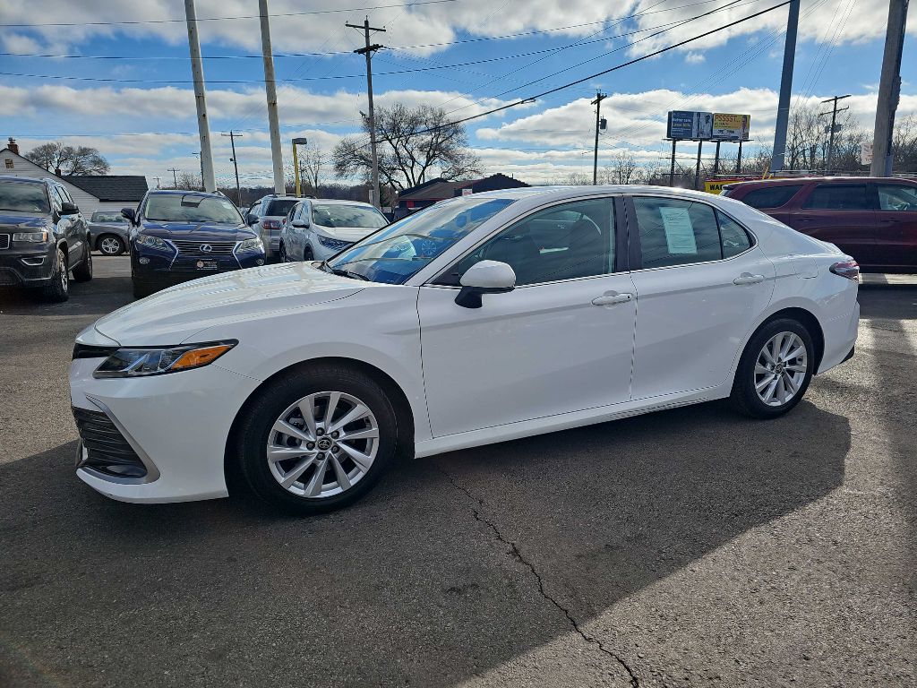 Photo 15 of this TOYOTA CAMRY LE