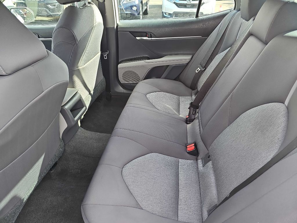 Photo 45 of this TOYOTA CAMRY LE