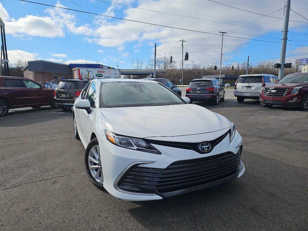 Photo 4 of this TOYOTA CAMRY LE
