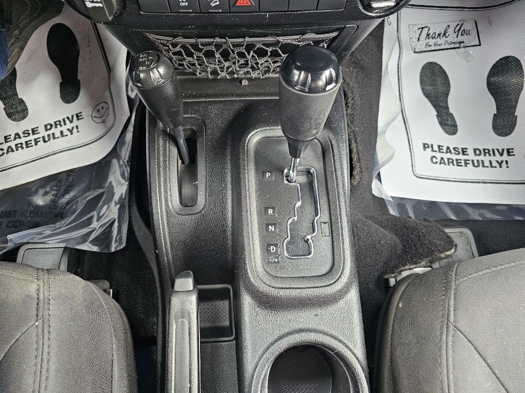 Photo 21 of this JEEP WRANGLER