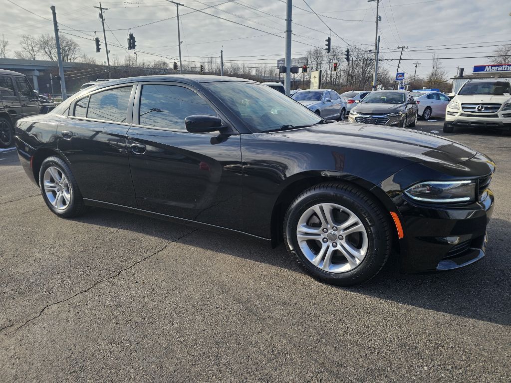 Photo 15 of this DODGE CHARGER SXT
