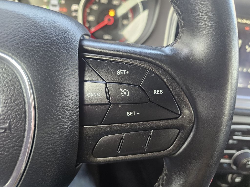 Photo 28 of this DODGE CHARGER SXT