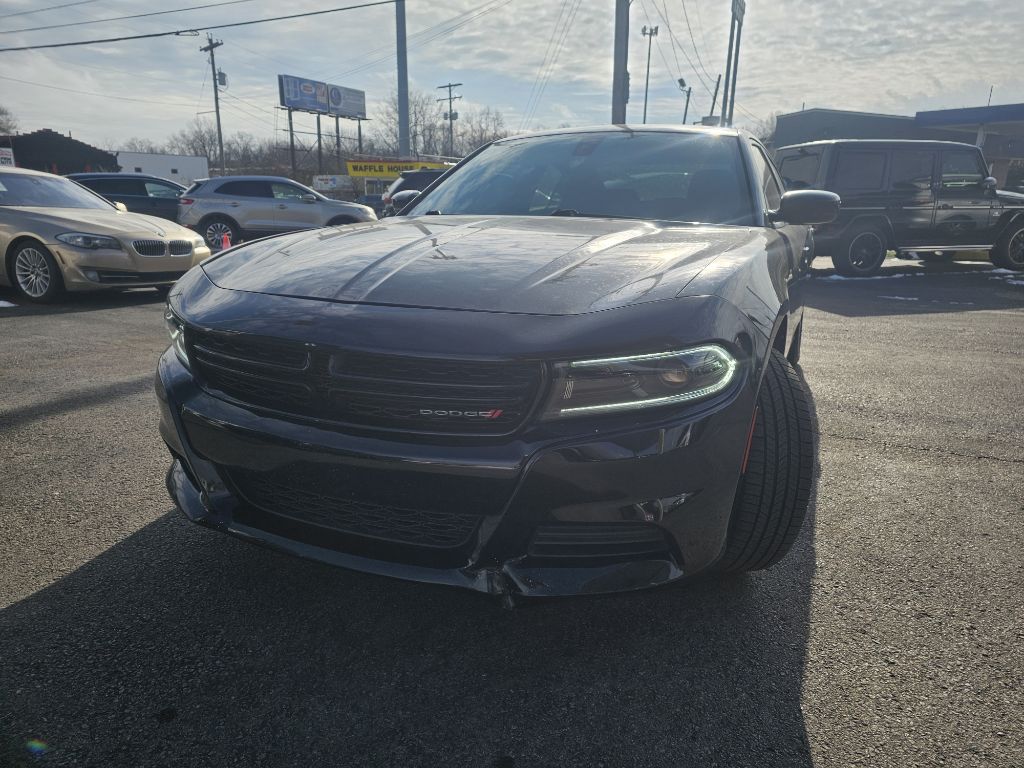 Photo 3 of this DODGE CHARGER SXT