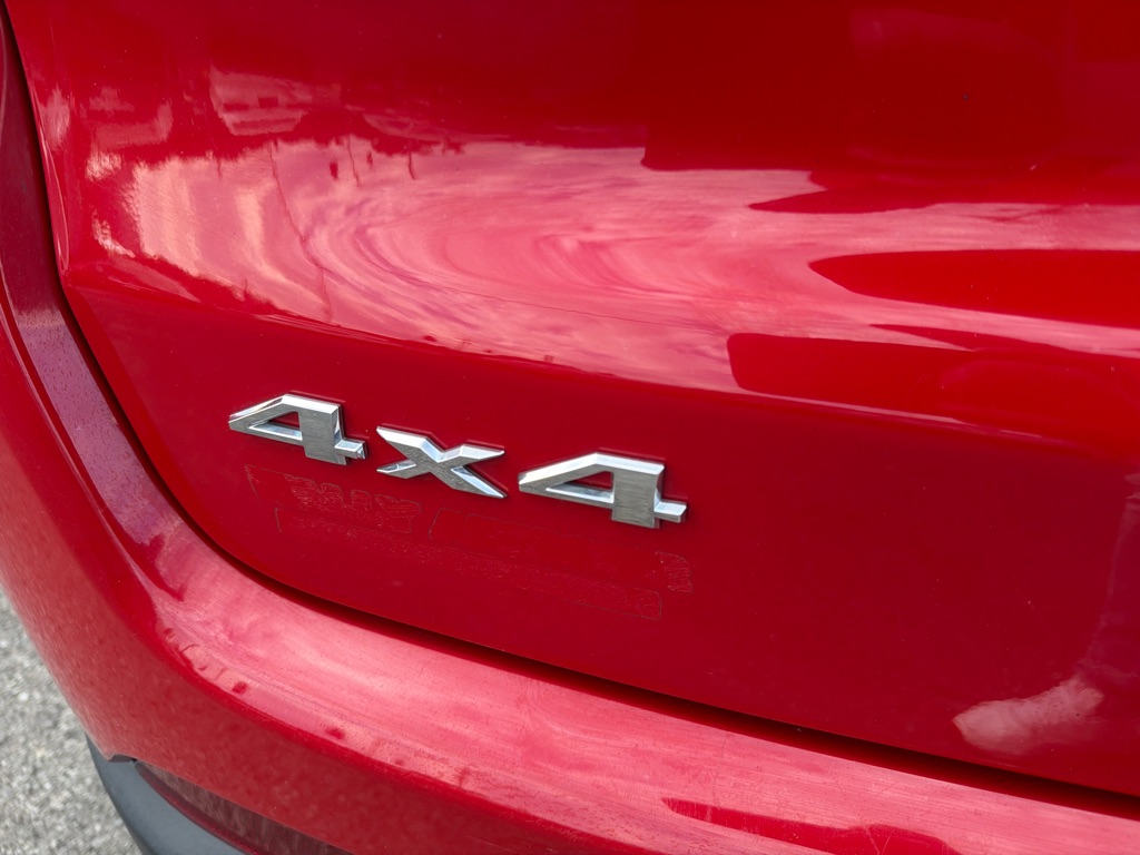 Photo 25 of this JEEP COMPASS LATITUD