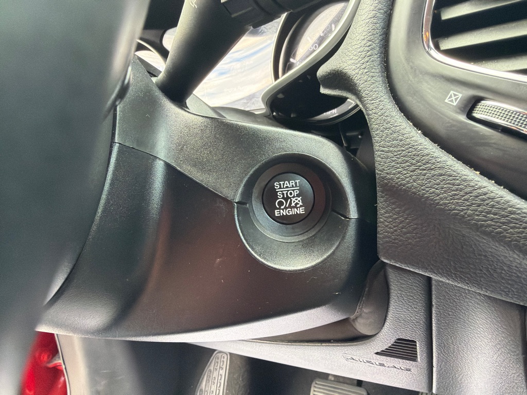 Photo 44 of this JEEP COMPASS LATITUD
