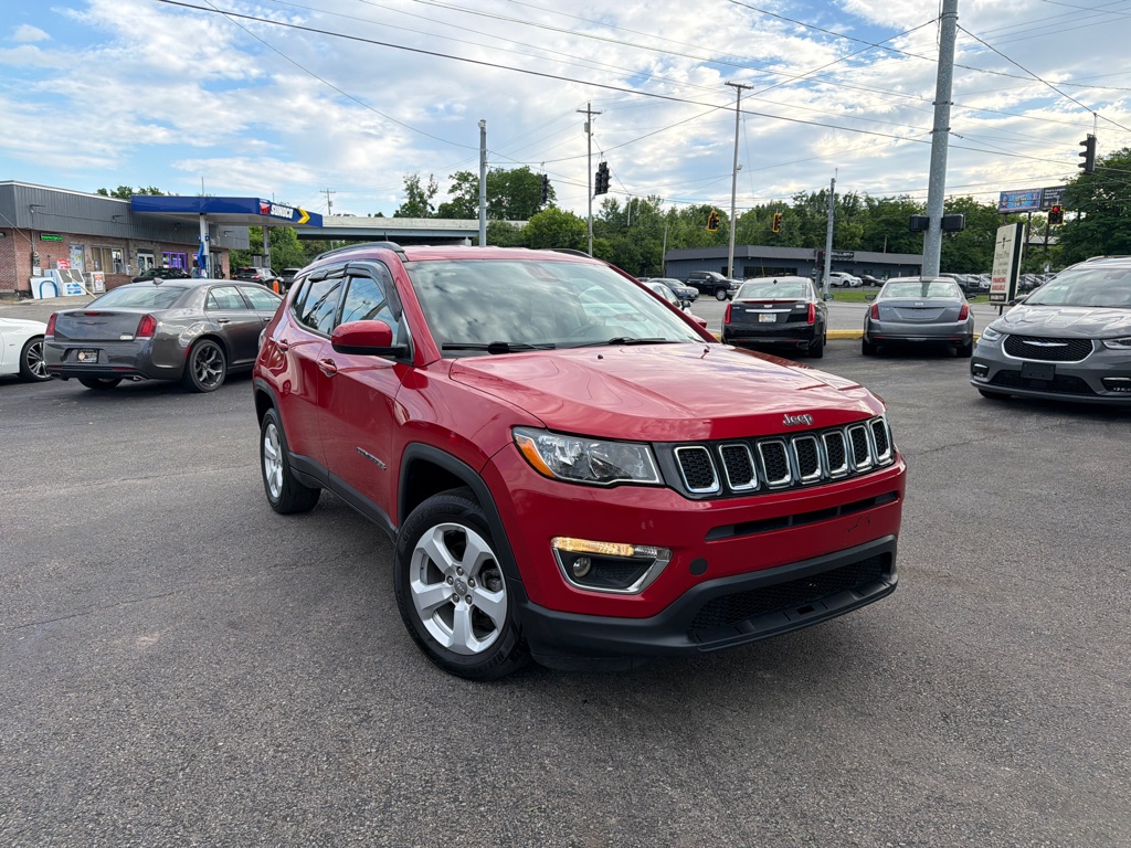 Photo 2 of this JEEP COMPASS LATITUD