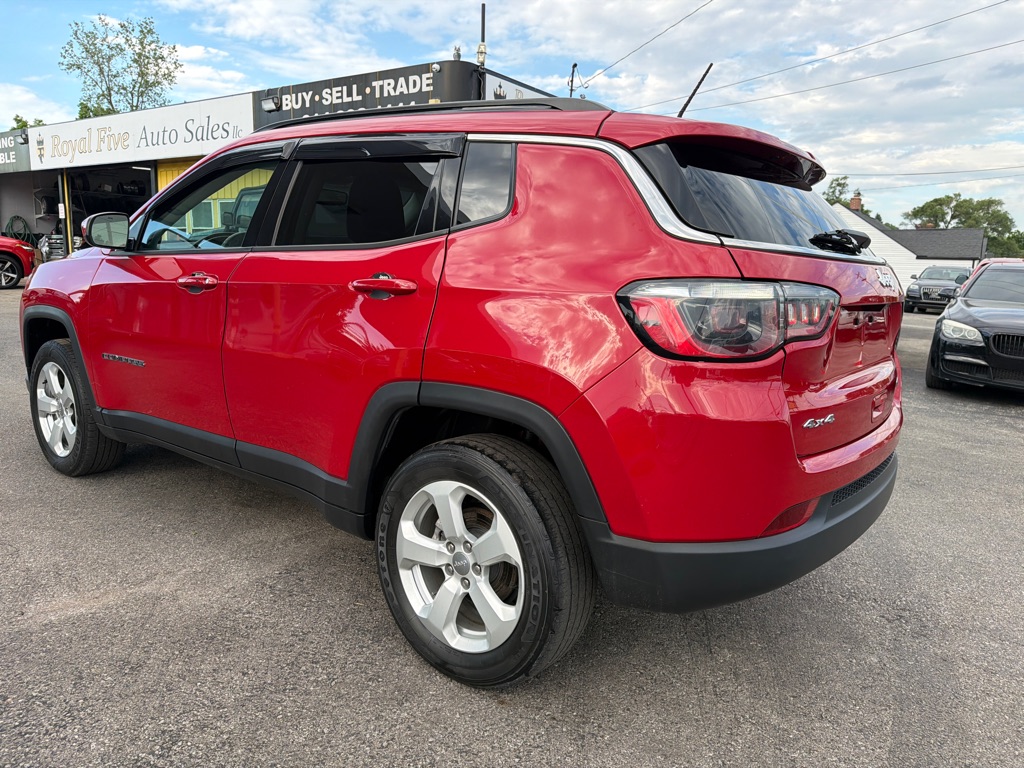 Photo 9 of this JEEP COMPASS LATITUD