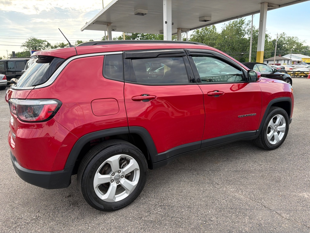 Photo 14 of this JEEP COMPASS LATITUD
