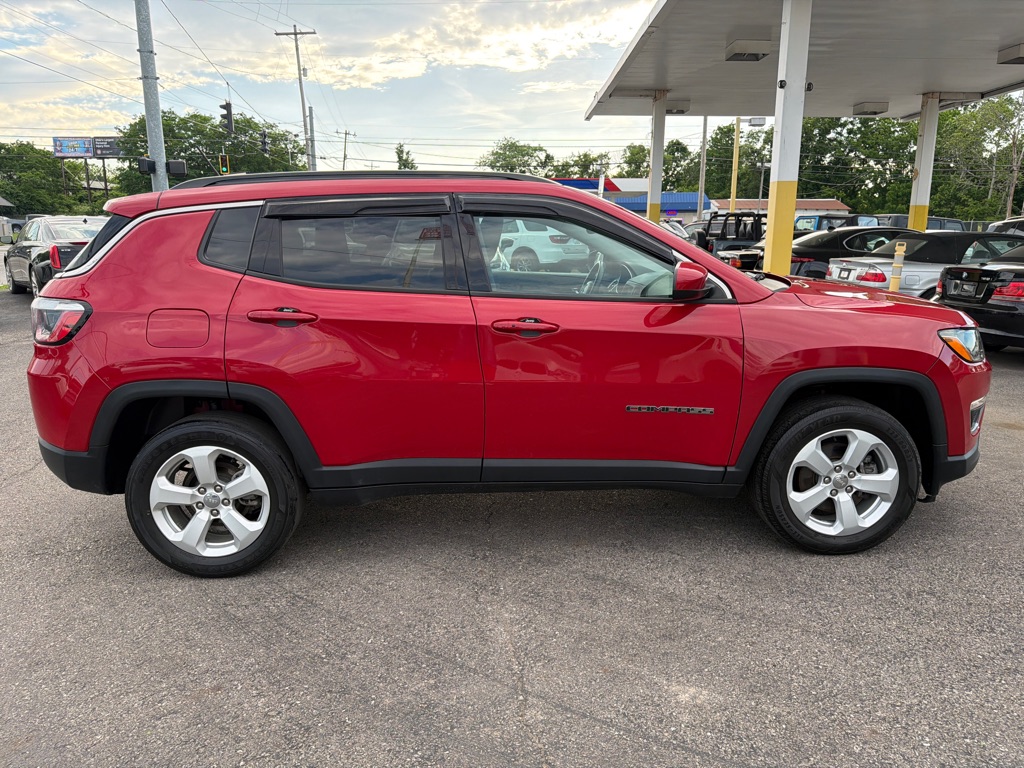 Photo 15 of this JEEP COMPASS LATITUD