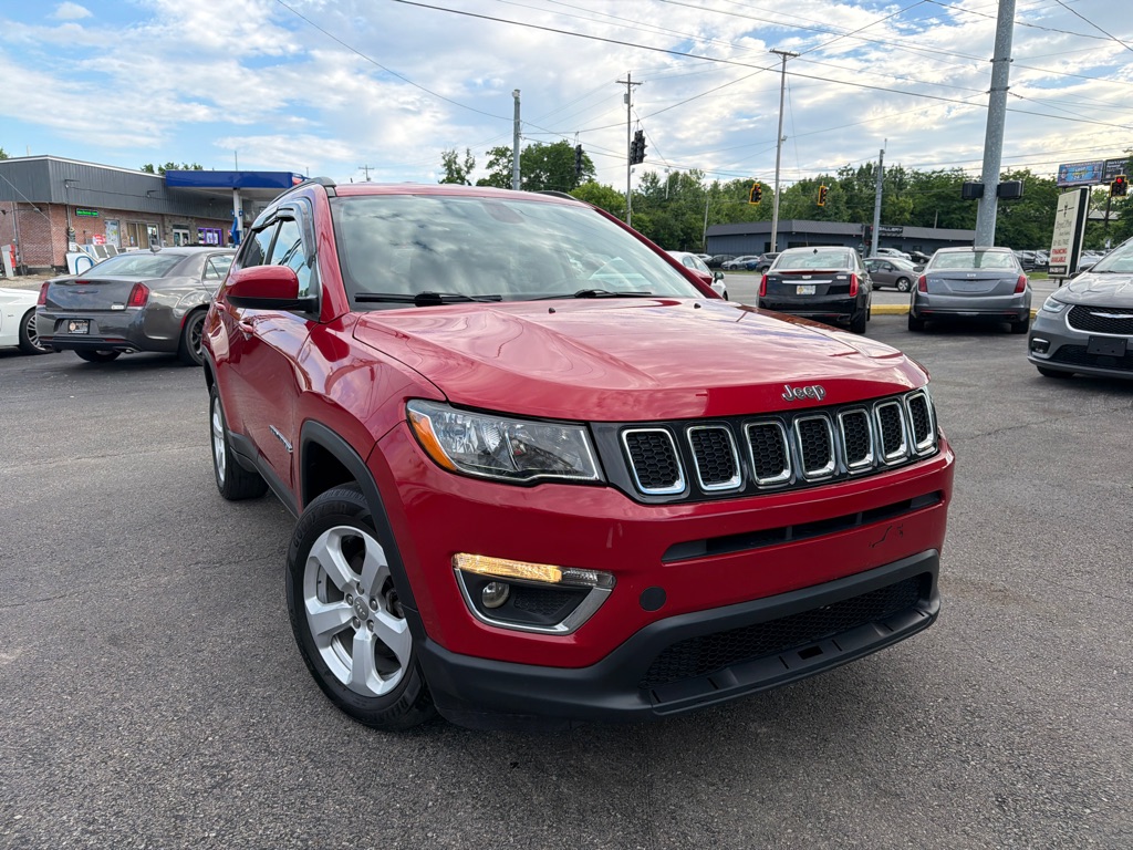 Photo 3 of this JEEP COMPASS LATITUD