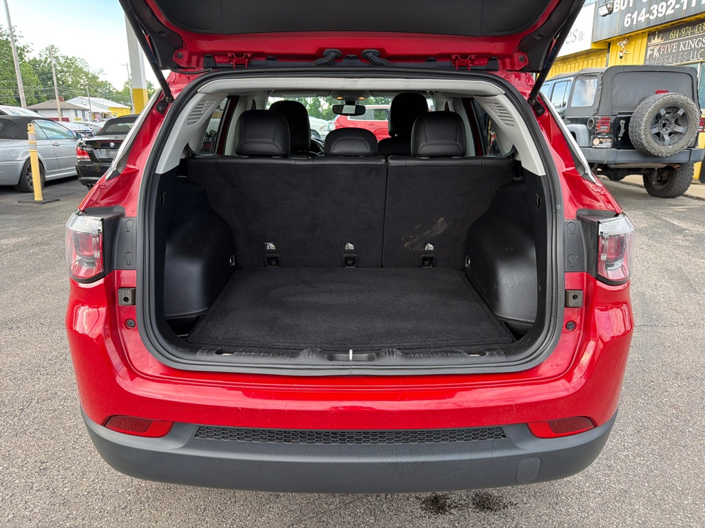 Photo 23 of this JEEP COMPASS LATITUD