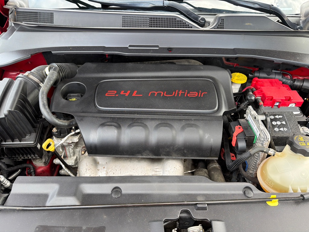 Photo 45 of this JEEP COMPASS LATITUD
