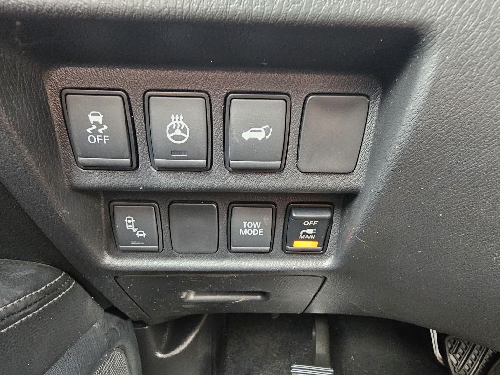 Photo 29 of this NISSAN PATHFINDER