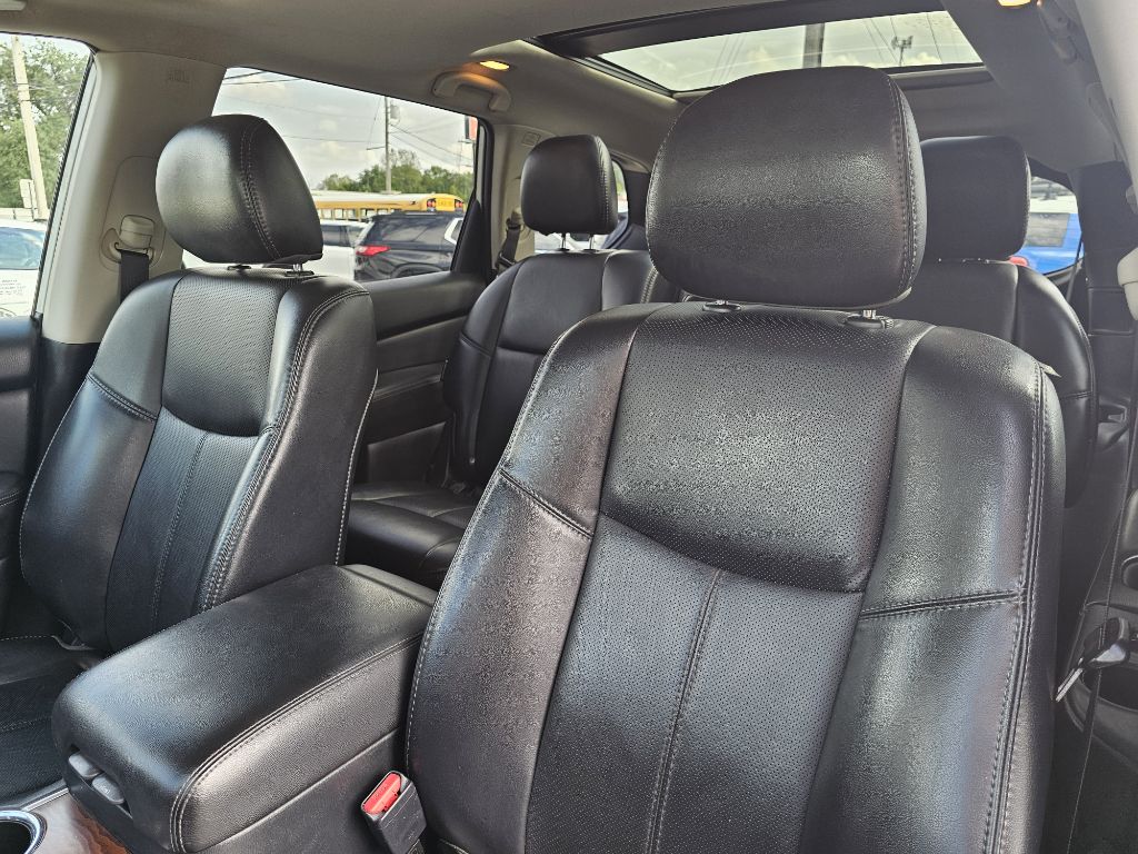 Photo 18 of this NISSAN PATHFINDER