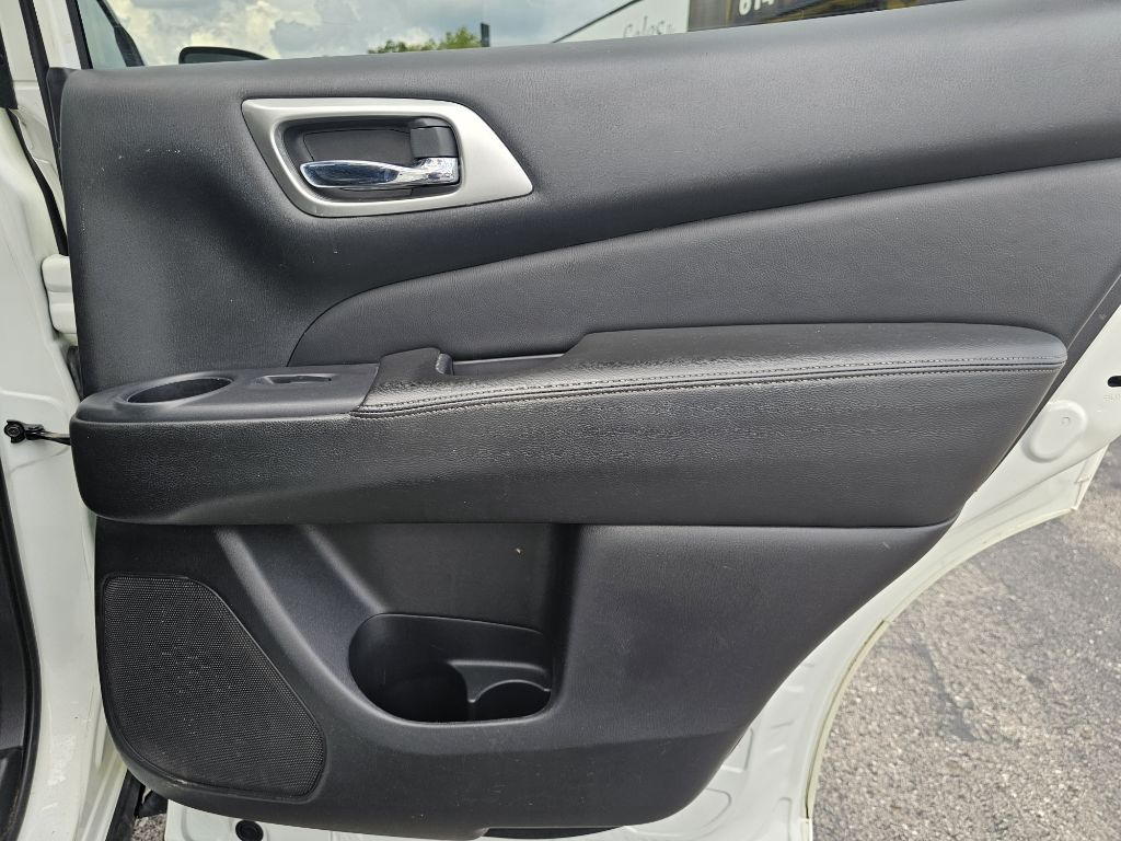 Photo 50 of this NISSAN PATHFINDER