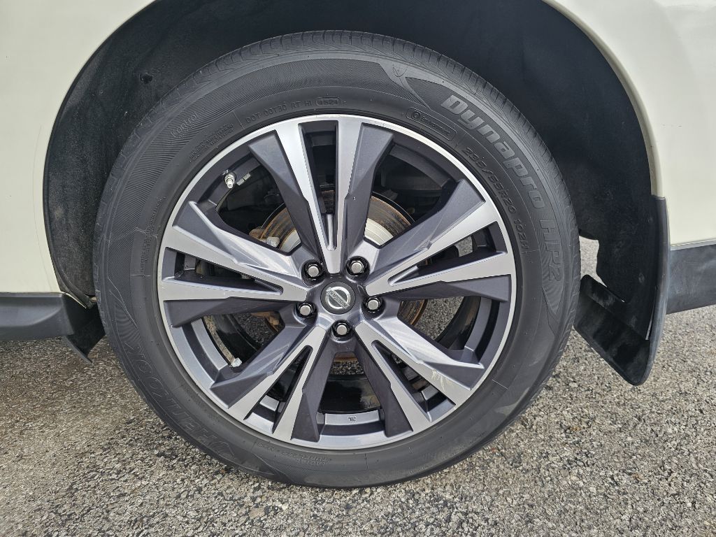 Photo 16 of this NISSAN PATHFINDER