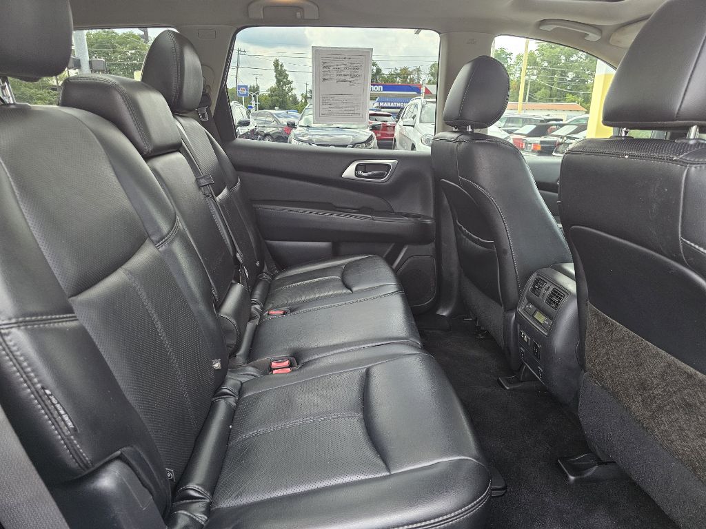 Photo 43 of this NISSAN PATHFINDER