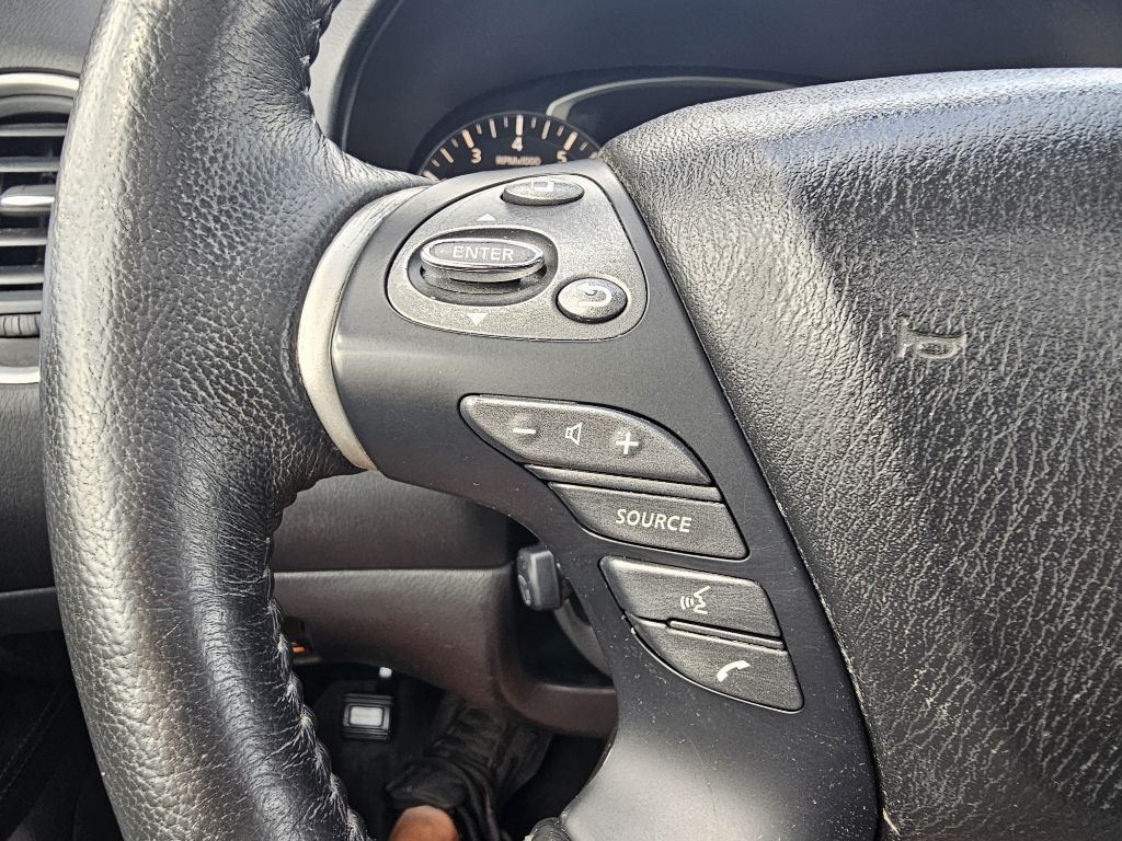 Photo 27 of this NISSAN PATHFINDER