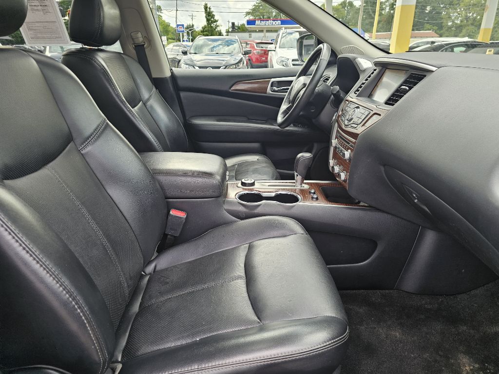 Photo 47 of this NISSAN PATHFINDER