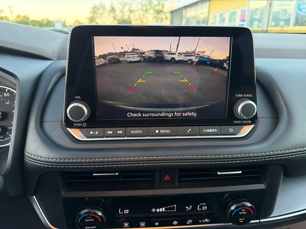 Photo 43 of this NISSAN ROGUE SV