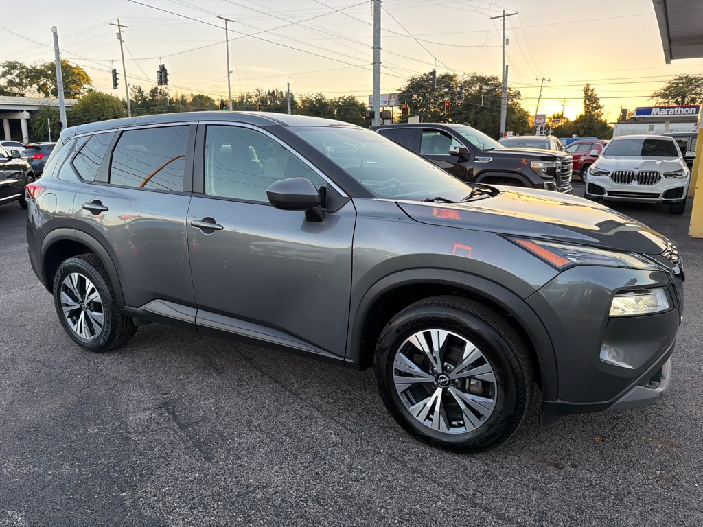 Photo 20 of this NISSAN ROGUE SV