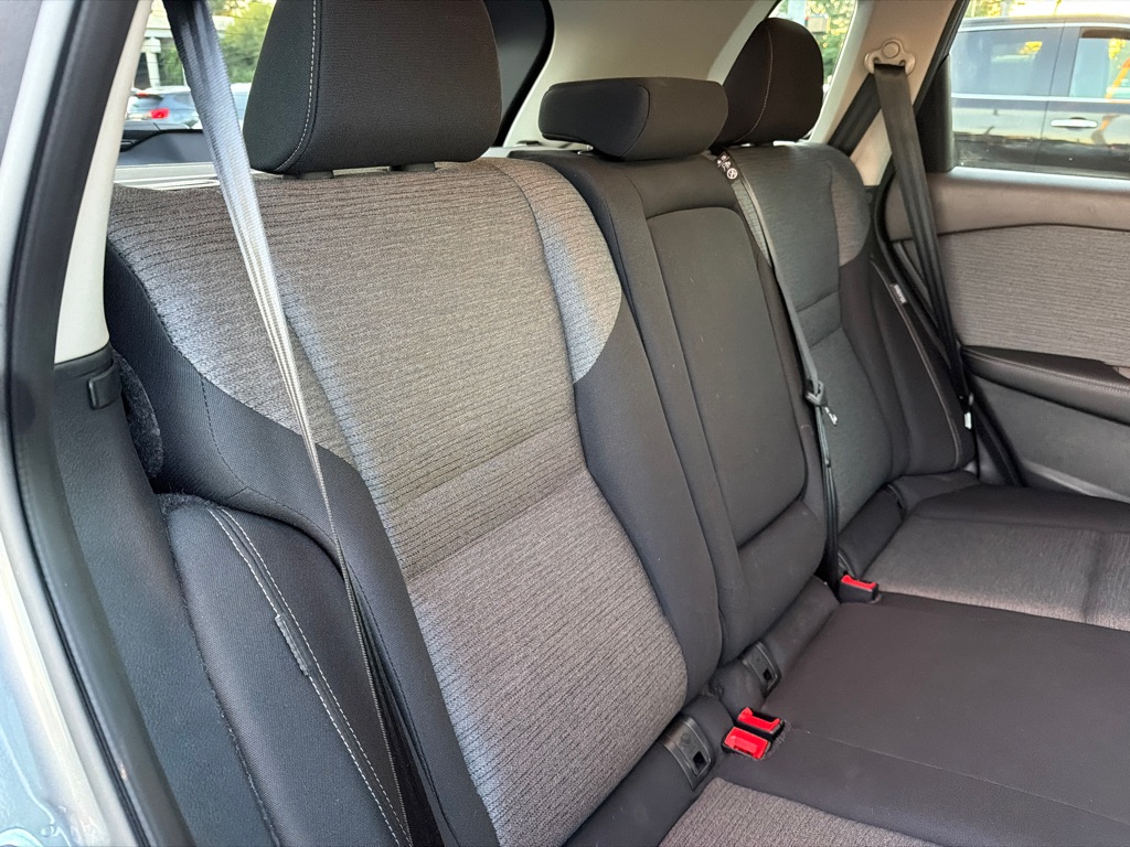 Photo 31 of this NISSAN ROGUE SV