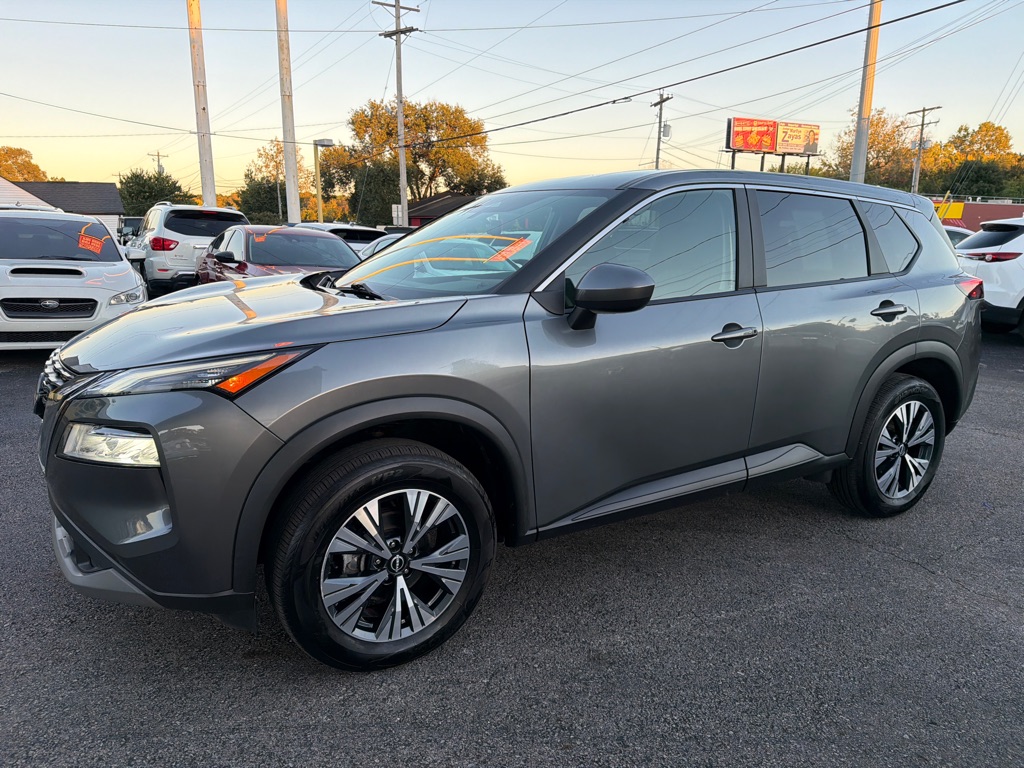 Photo 11 of this NISSAN ROGUE SV