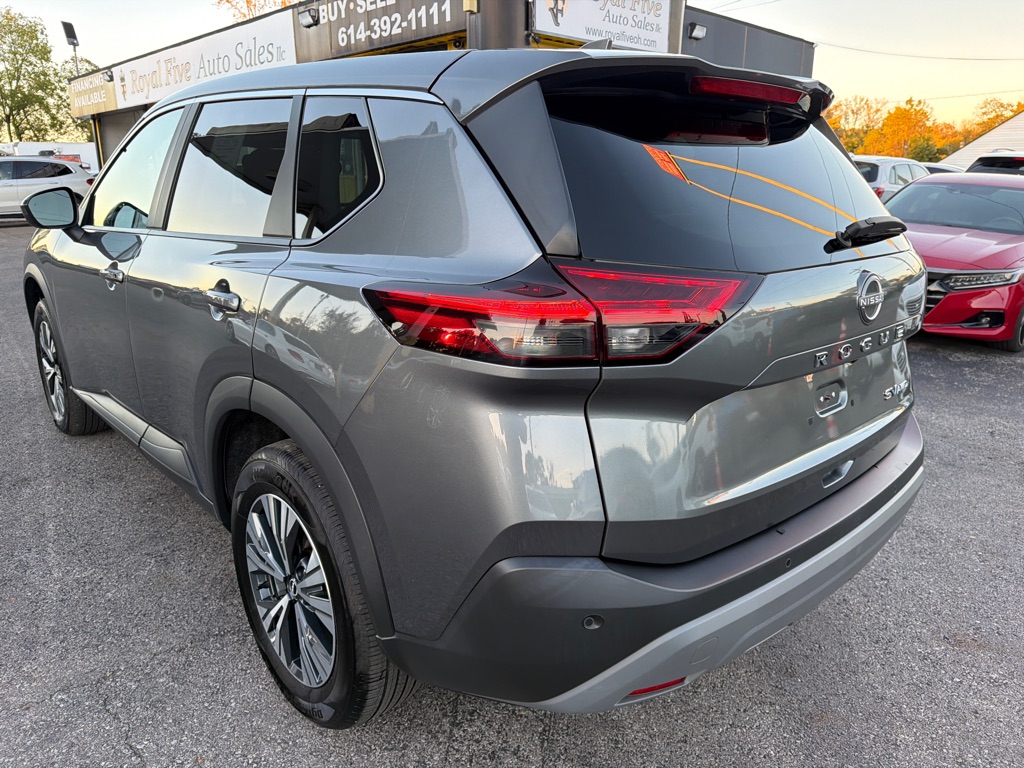 Photo 14 of this NISSAN ROGUE SV