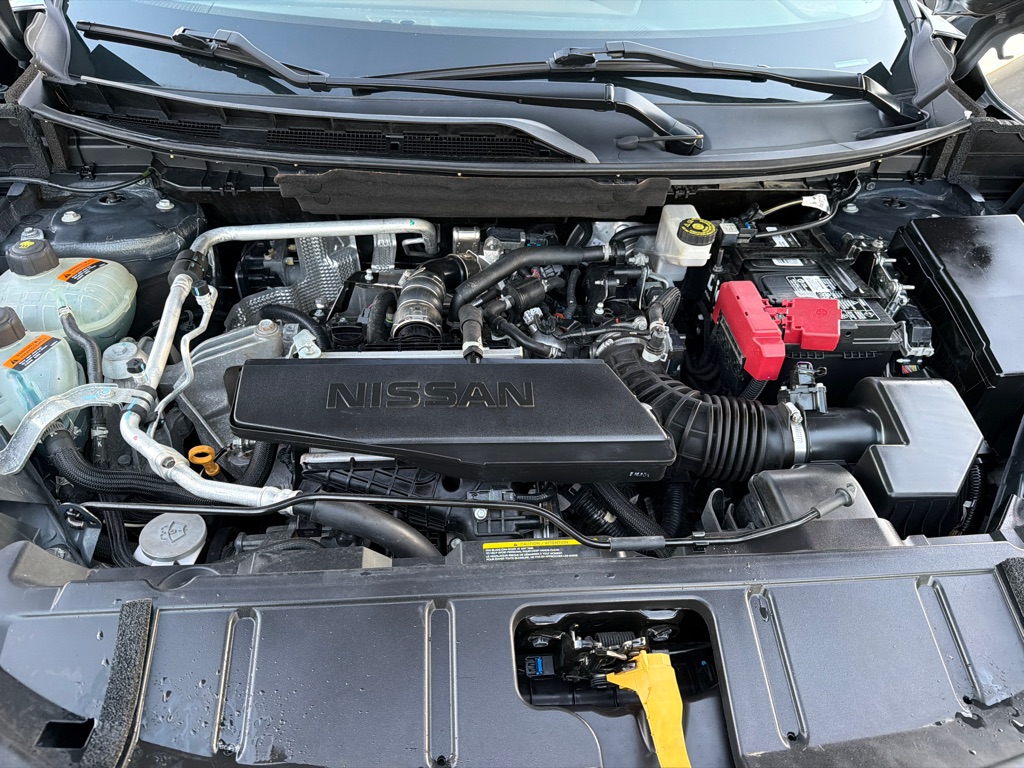 Photo 48 of this NISSAN ROGUE SV