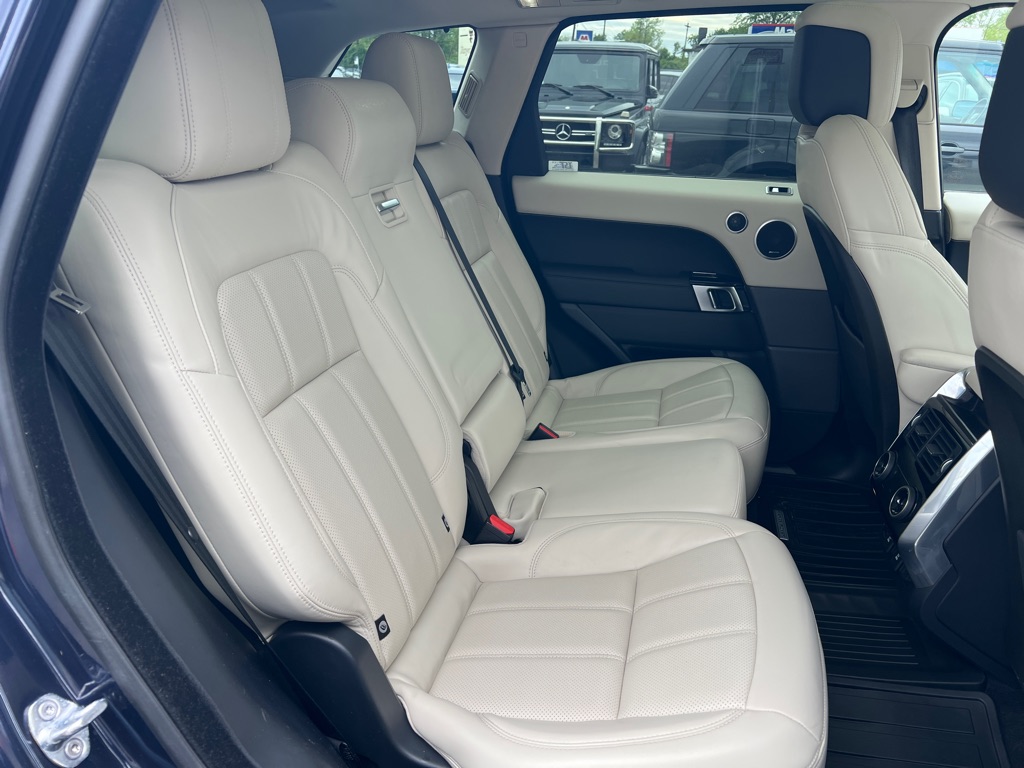 Photo 28 of this LAND ROVER RANGE ROVER SPO