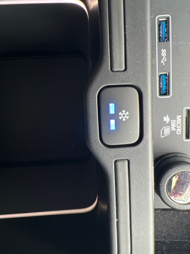 Photo 53 of this LAND ROVER RANGE ROVER SPO