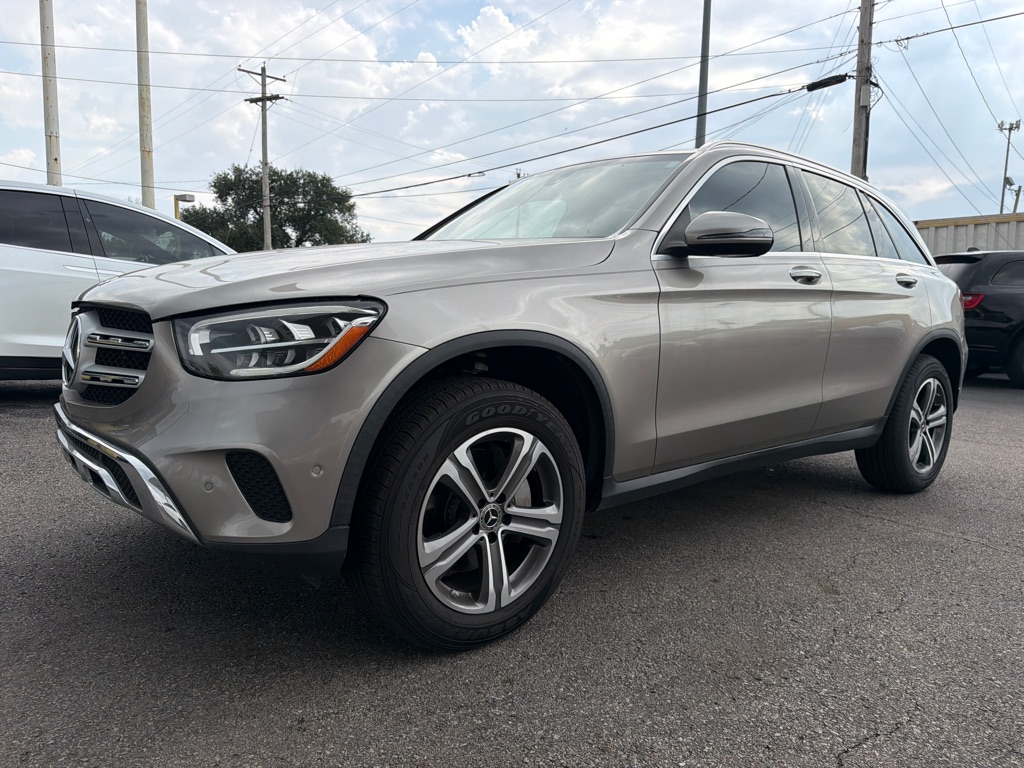 Photo 62 of this MERCEDES-BENZ GLC 300 4MATIC