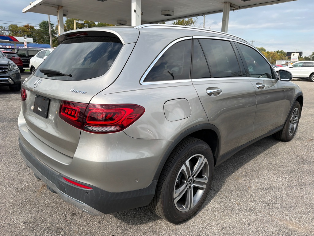 Photo 14 of this MERCEDES-BENZ GLC 300 4MATIC