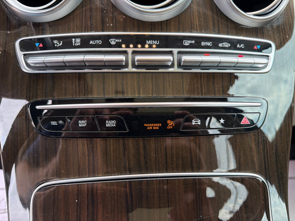 Photo 53 of this MERCEDES-BENZ GLC 300 4MATIC